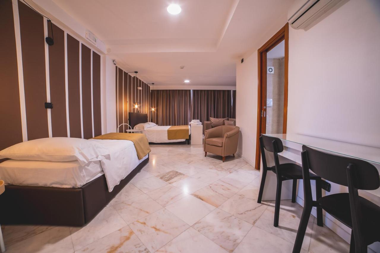 Hotel Continental Reggio di Calabria Ngoại thất bức ảnh