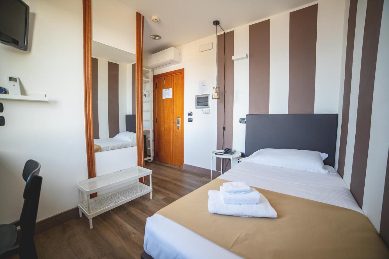 Hotel Continental Reggio di Calabria Ngoại thất bức ảnh