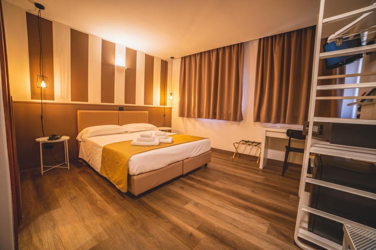Hotel Continental Reggio di Calabria Ngoại thất bức ảnh